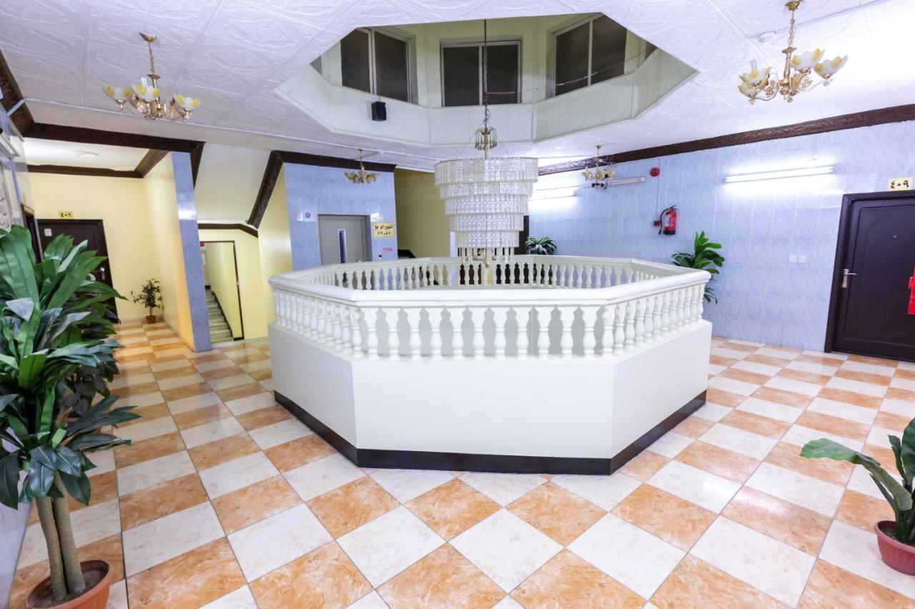 Al Eairy Furnished Apartments - Al Bahah 3 エクステリア 写真