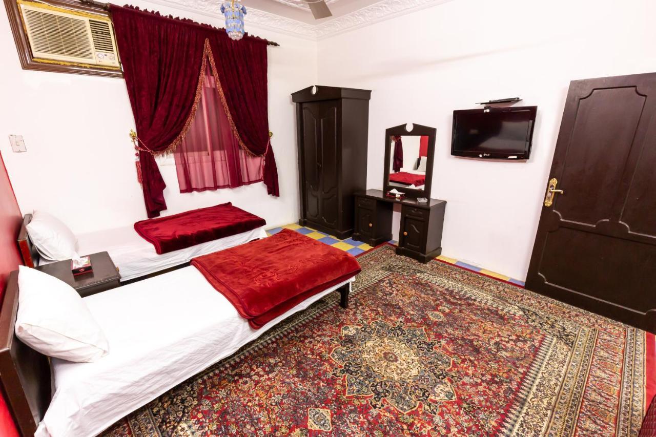 Al Eairy Furnished Apartments - Al Bahah 3 エクステリア 写真