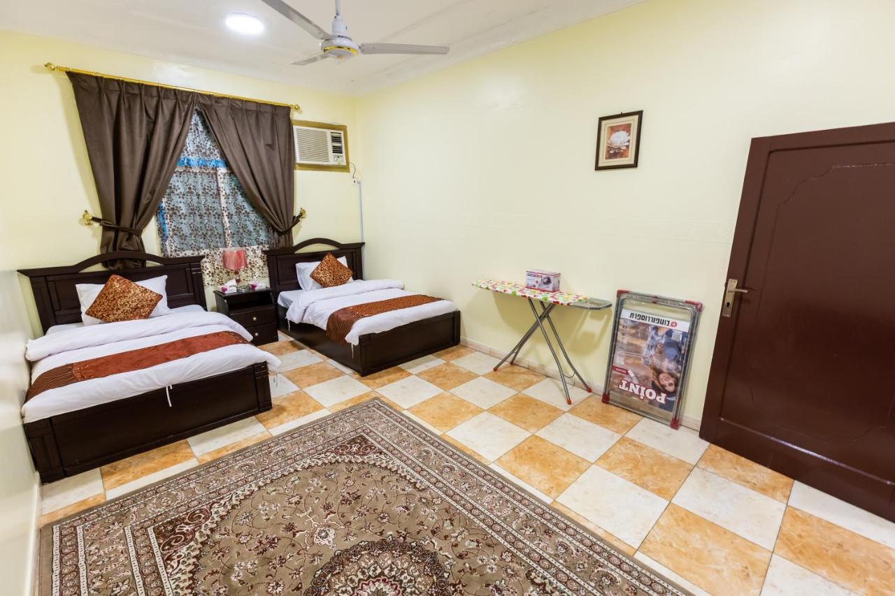Al Eairy Furnished Apartments - Al Bahah 3 エクステリア 写真