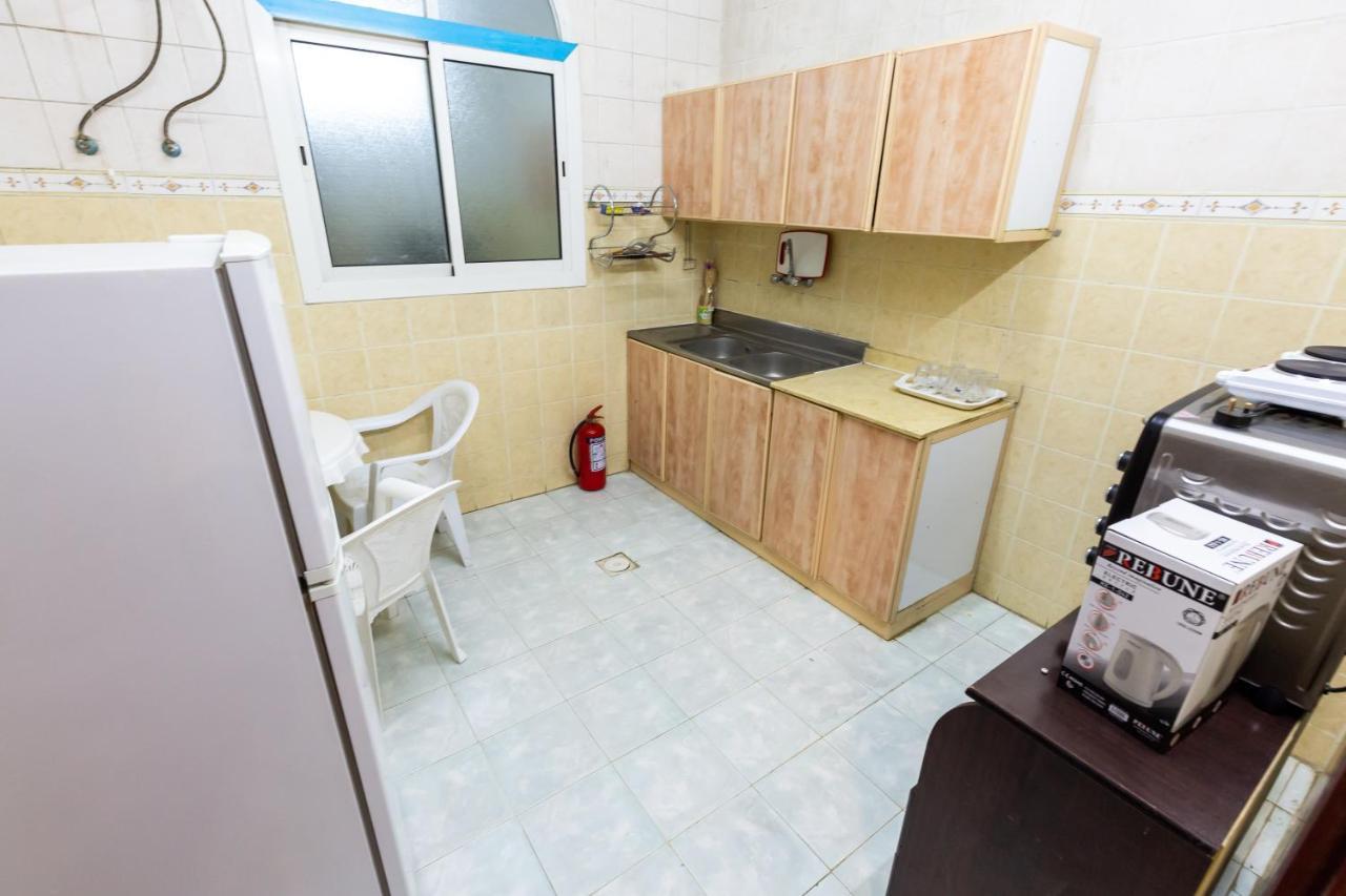 Al Eairy Furnished Apartments - Al Bahah 3 エクステリア 写真