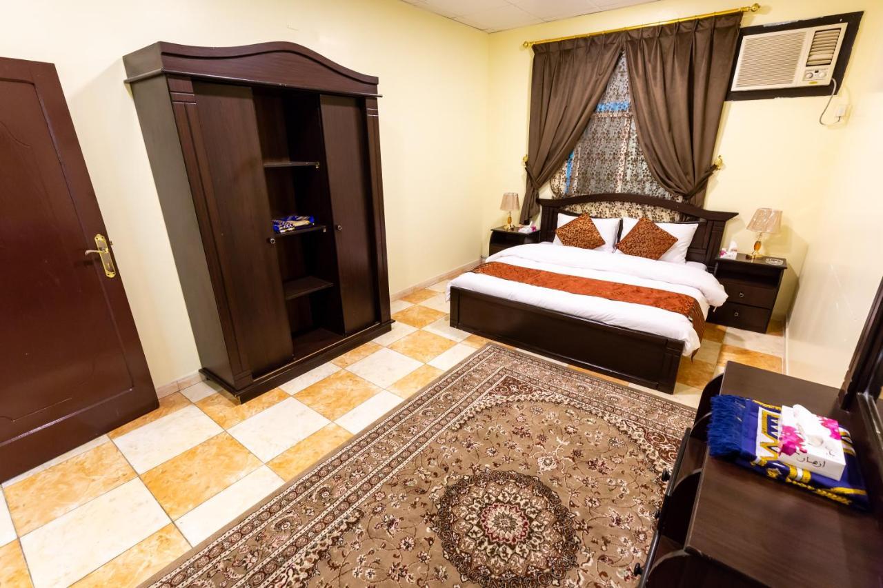Al Eairy Furnished Apartments - Al Bahah 3 エクステリア 写真