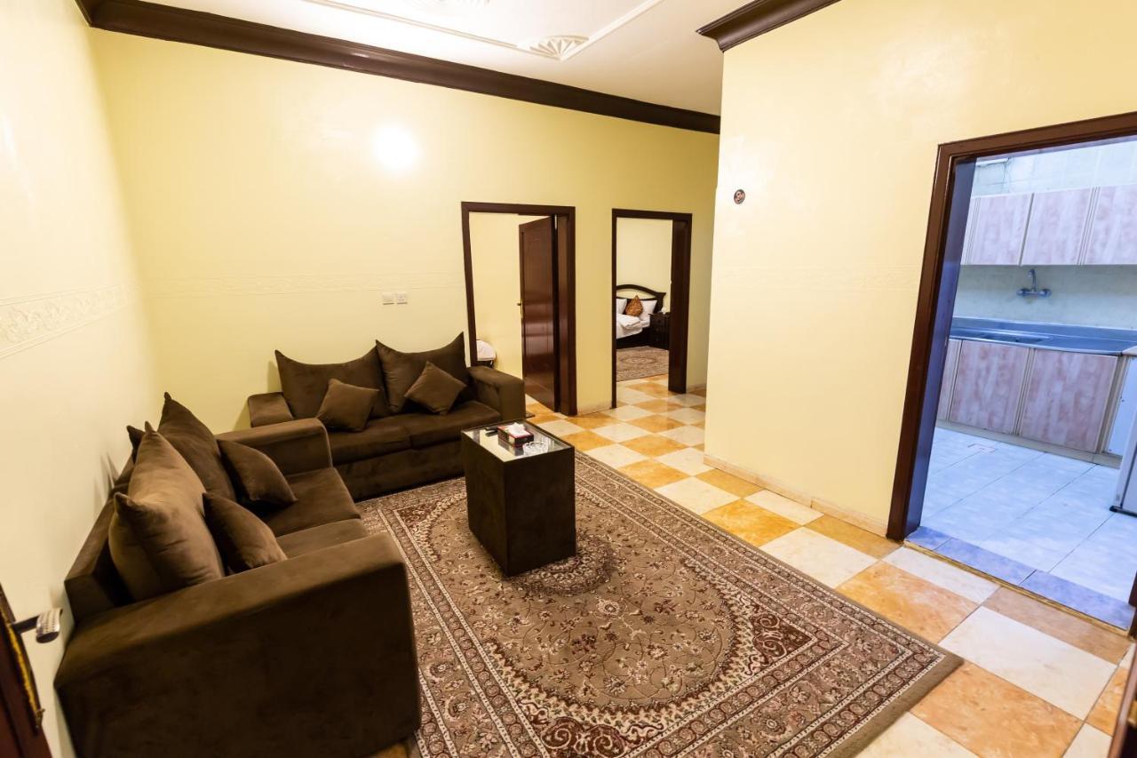 Al Eairy Furnished Apartments - Al Bahah 3 エクステリア 写真