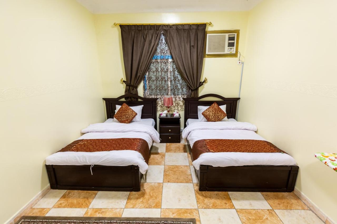 Al Eairy Furnished Apartments - Al Bahah 3 エクステリア 写真
