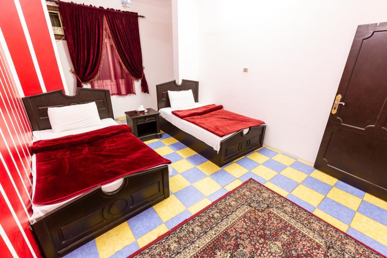 Al Eairy Furnished Apartments - Al Bahah 3 エクステリア 写真