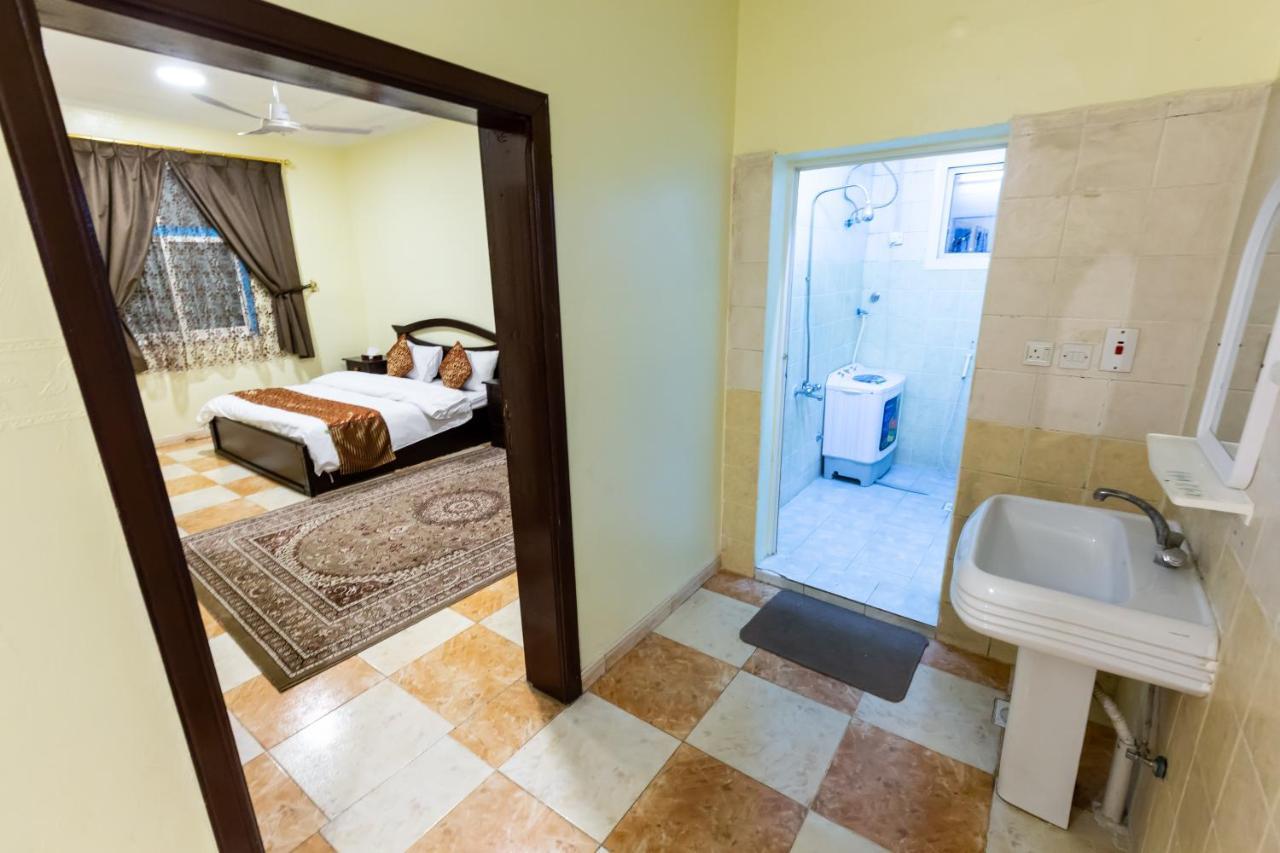Al Eairy Furnished Apartments - Al Bahah 3 エクステリア 写真